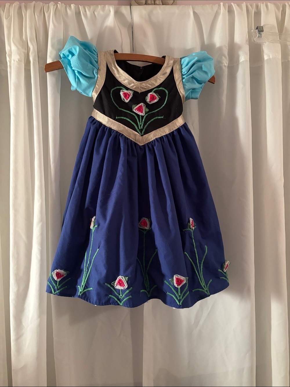 Princess dress with buttons on back